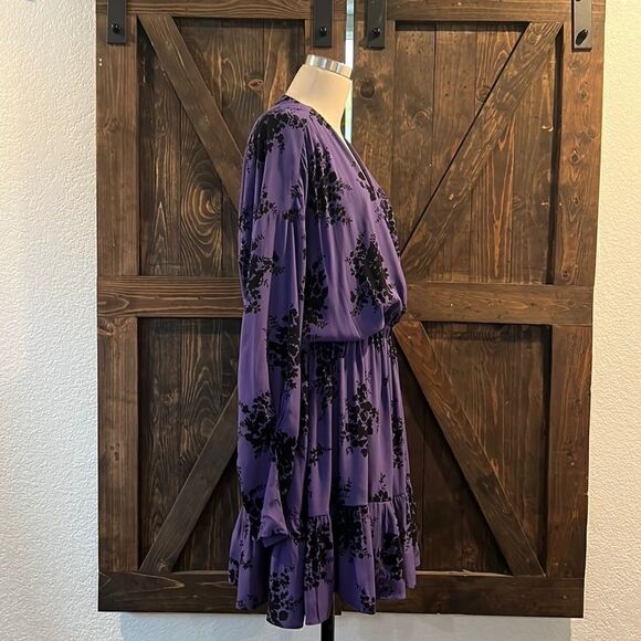 ZARA PURPLE SHORT FLORAL PRINT LOOSE-FITTING PLEATED DETAIL DRESS Sz-Med - Picture 9 of 15